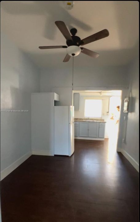For Rent: $1,600 (1 beds, 1 baths, 4159 Square Feet)