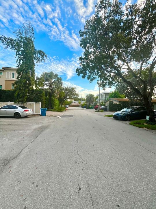 Recientemente alquilado: $1,495 (1 camas, 1 baños, 600 Pies cuadrados)