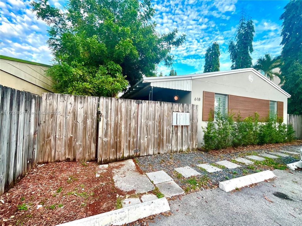 Recientemente alquilado: $1,495 (1 camas, 1 baños, 600 Pies cuadrados)