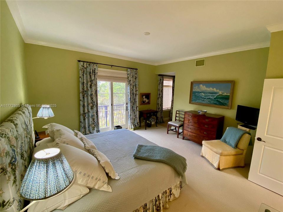 В аренду: $20,000 (3 спален, 2 ванн, 2100 Квадратных фут)