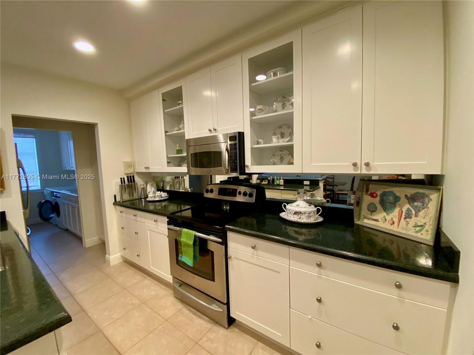 В аренду: $20,000 (3 спален, 2 ванн, 2100 Квадратных фут)