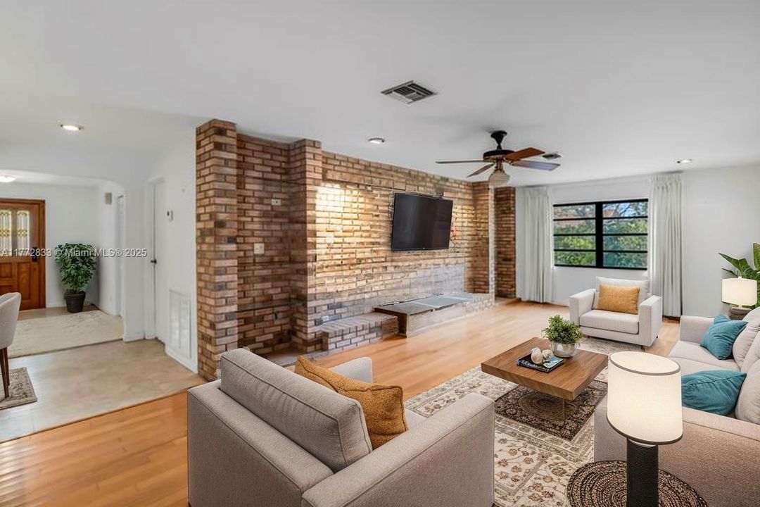 Recently Sold: $999,990 (3 beds, 2 baths, 2386 Square Feet)