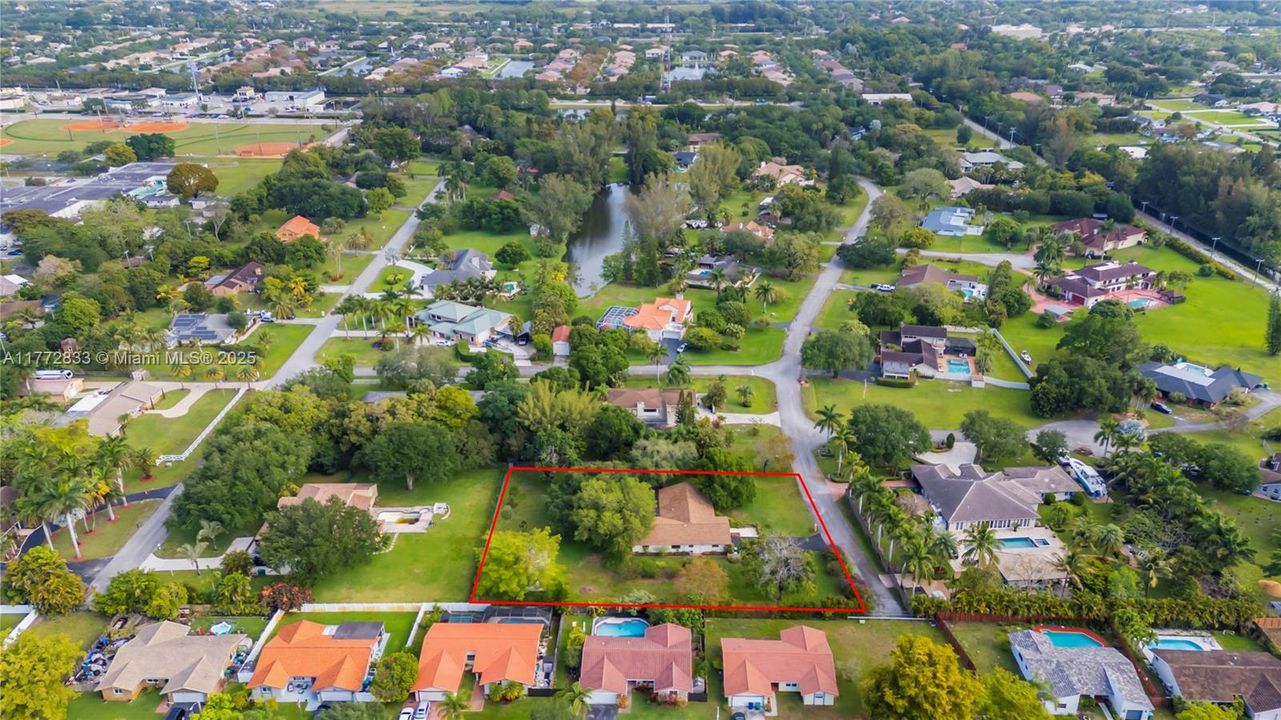 Recently Sold: $999,990 (3 beds, 2 baths, 2386 Square Feet)