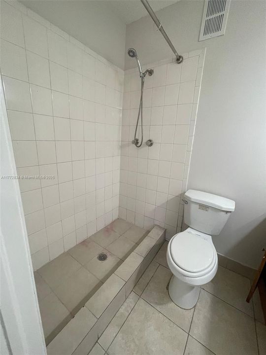 Recientemente alquilado: $2,950 (3 camas, 2 baños, 2554 Pies cuadrados)