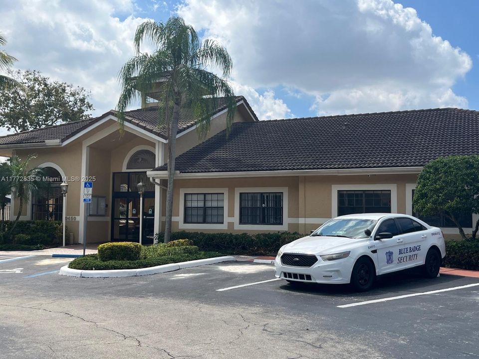 Vendido Recientemente: $300,000 (2 camas, 2 baños, 1113 Pies cuadrados)