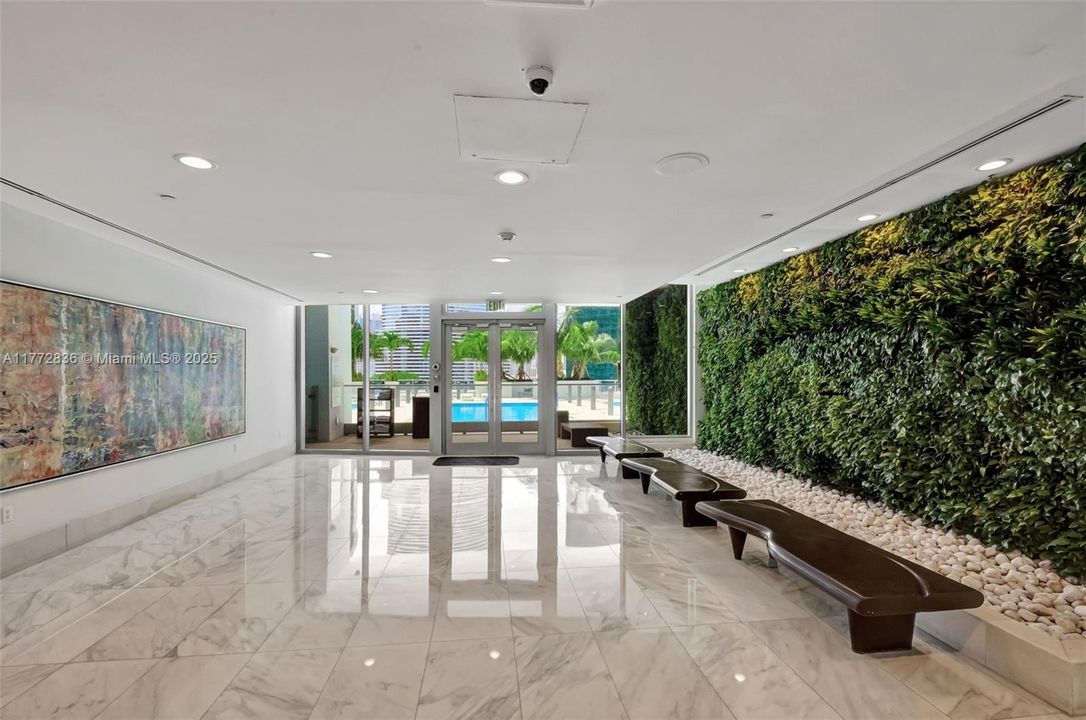 Недавно арендовано: $3,800 (1 спален, 1 ванн, 799 Квадратных фут)