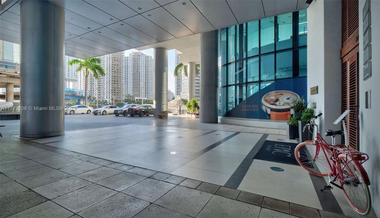 Недавно арендовано: $3,800 (1 спален, 1 ванн, 799 Квадратных фут)