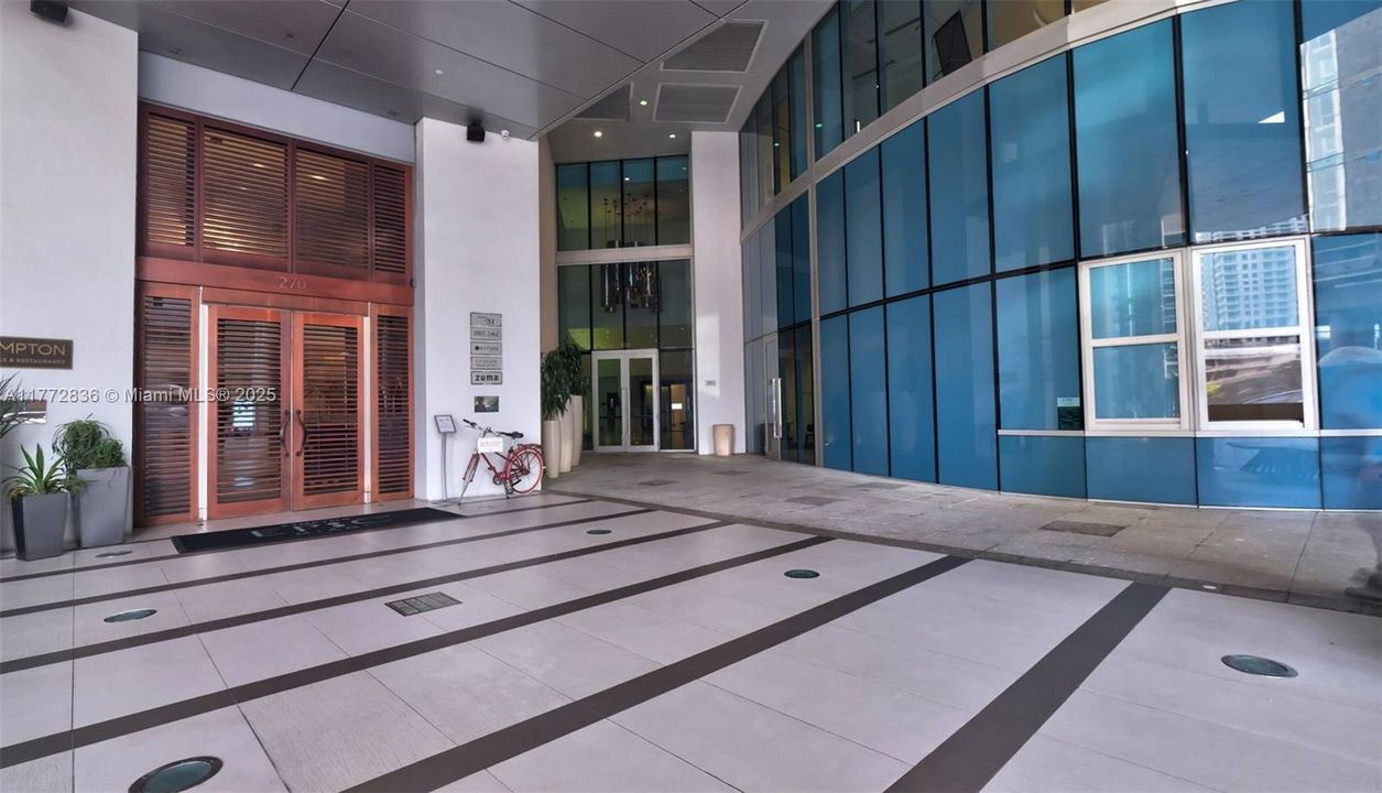 Недавно арендовано: $3,800 (1 спален, 1 ванн, 799 Квадратных фут)