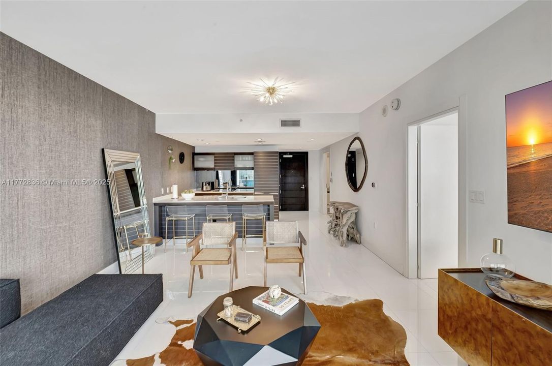 Недавно арендовано: $3,800 (1 спален, 1 ванн, 799 Квадратных фут)