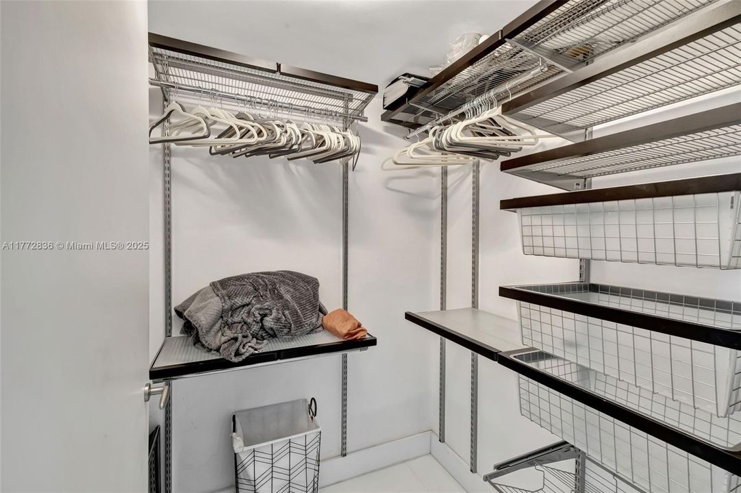 Недавно арендовано: $3,800 (1 спален, 1 ванн, 799 Квадратных фут)