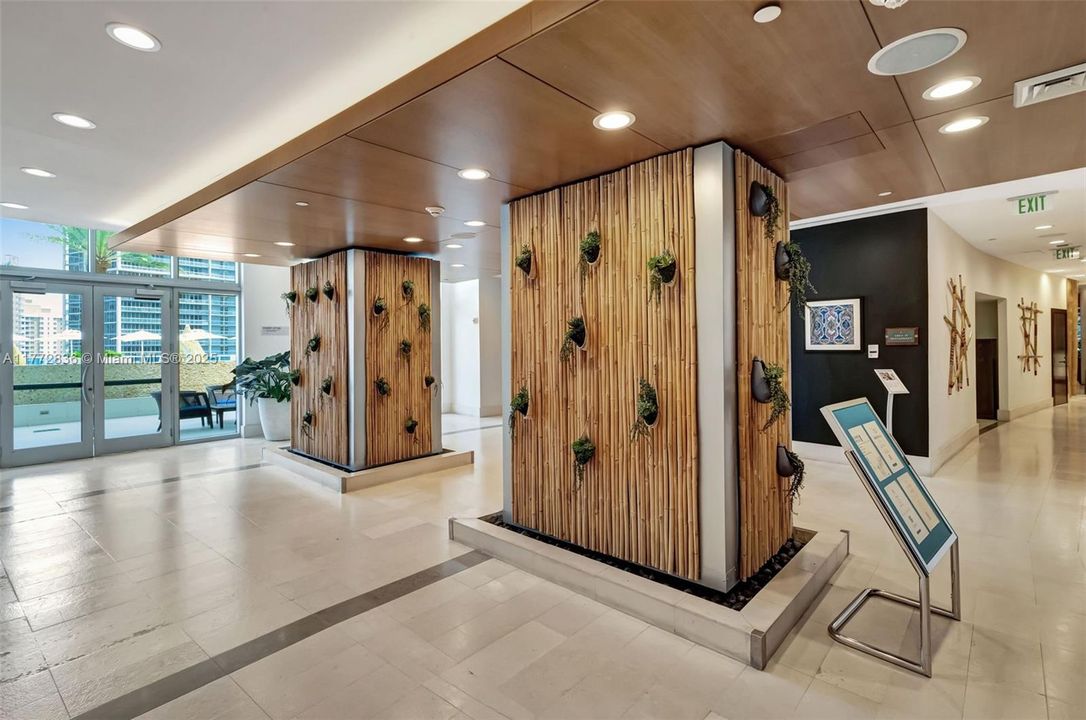 Недавно арендовано: $3,800 (1 спален, 1 ванн, 799 Квадратных фут)