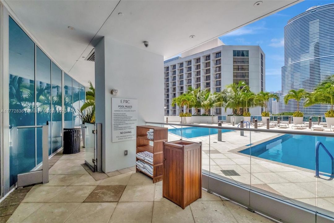 Недавно арендовано: $3,800 (1 спален, 1 ванн, 799 Квадратных фут)