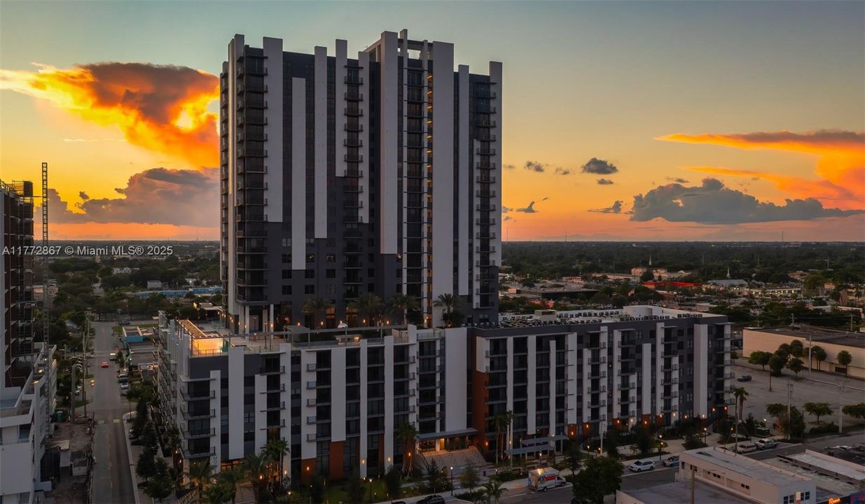 Recently Rented: $2,975 (1 beds, 1 baths, 768 Square Feet)