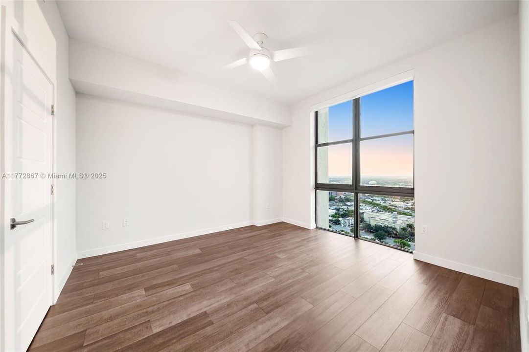 Recently Rented: $2,975 (1 beds, 1 baths, 768 Square Feet)