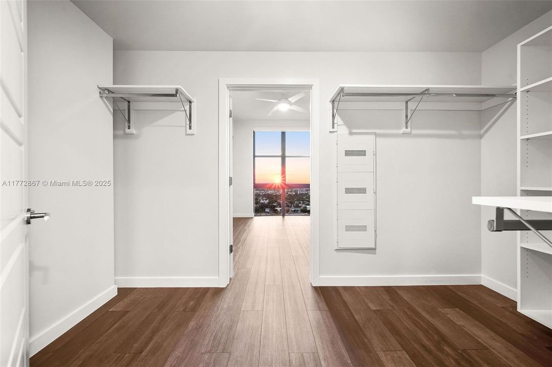 Recently Rented: $2,975 (1 beds, 1 baths, 768 Square Feet)