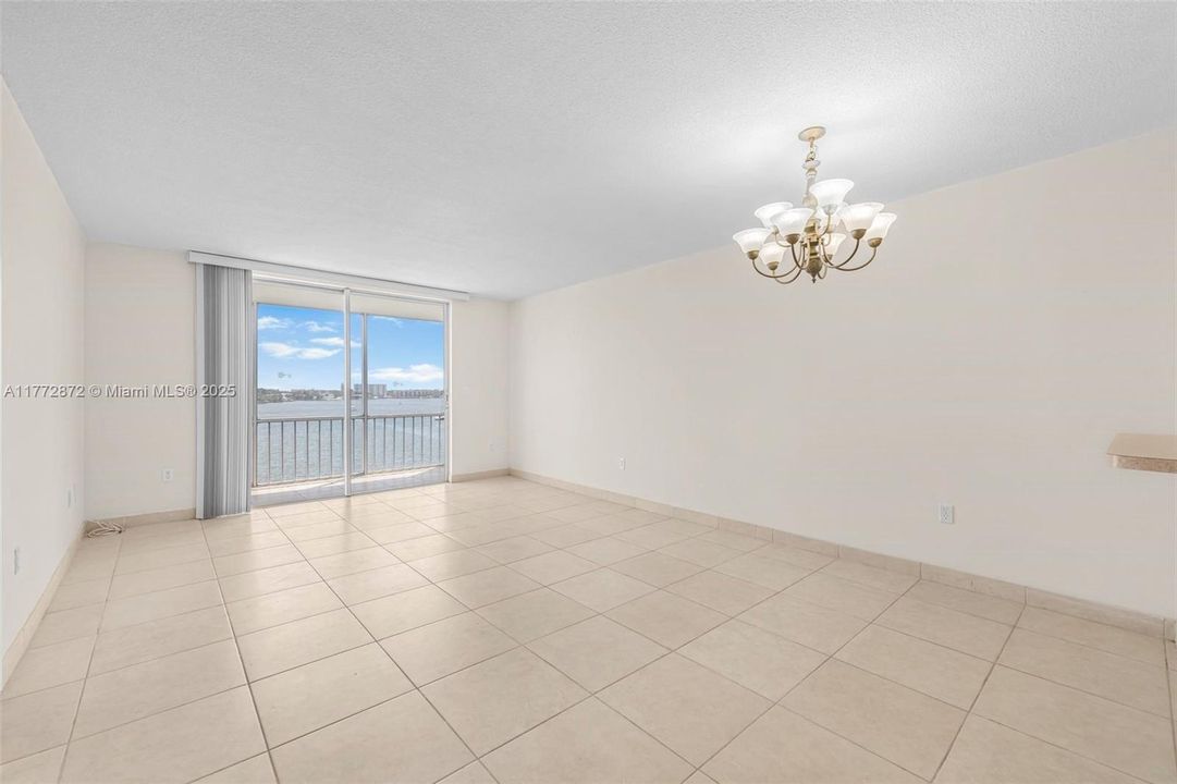 Vendido Recientemente: $179,000 (1 camas, 1 baños, 768 Pies cuadrados)