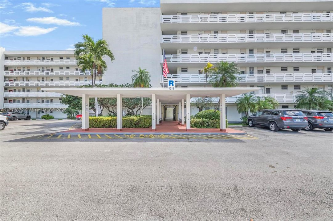 Vendido Recientemente: $179,000 (1 camas, 1 baños, 768 Pies cuadrados)