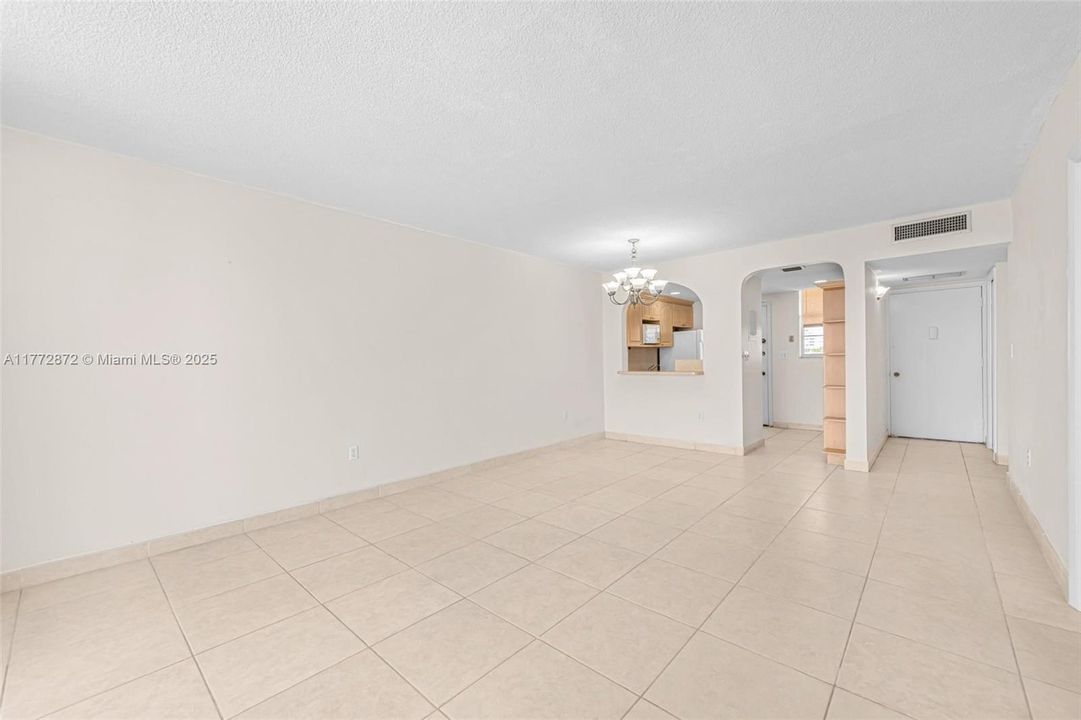 Vendido Recientemente: $179,000 (1 camas, 1 baños, 768 Pies cuadrados)