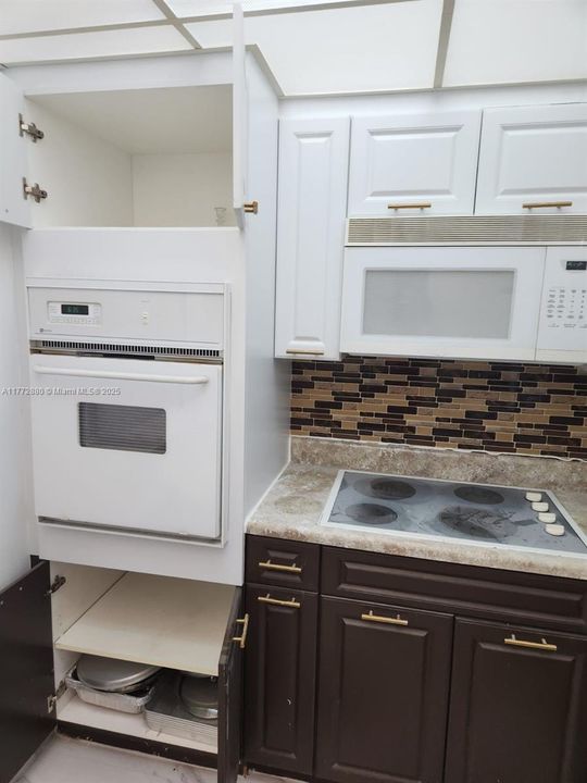 Недавно арендовано: $2,395 (1 спален, 1 ванн, 1000 Квадратных фут)