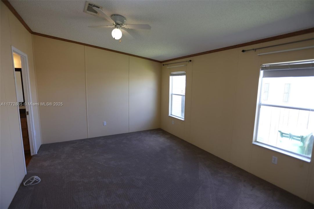 Recently Sold: $245,000 (3 beds, 2 baths, 1344 Square Feet)