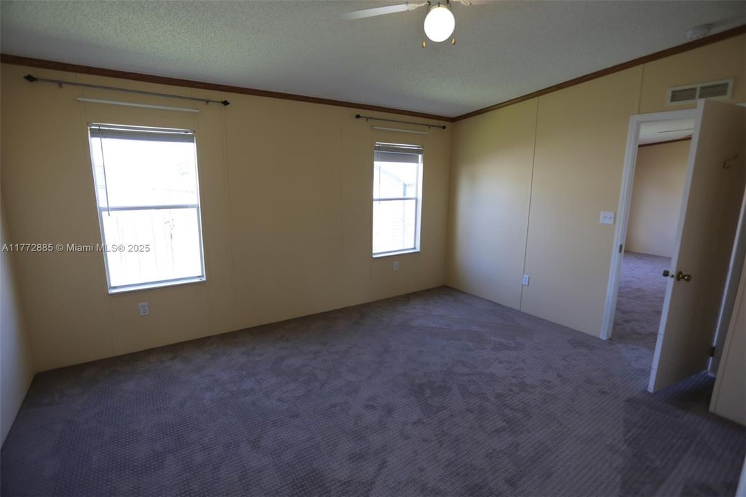 Recently Sold: $245,000 (3 beds, 2 baths, 1344 Square Feet)