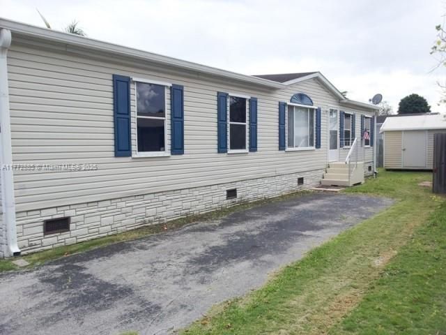 Recently Sold: $245,000 (3 beds, 2 baths, 1344 Square Feet)