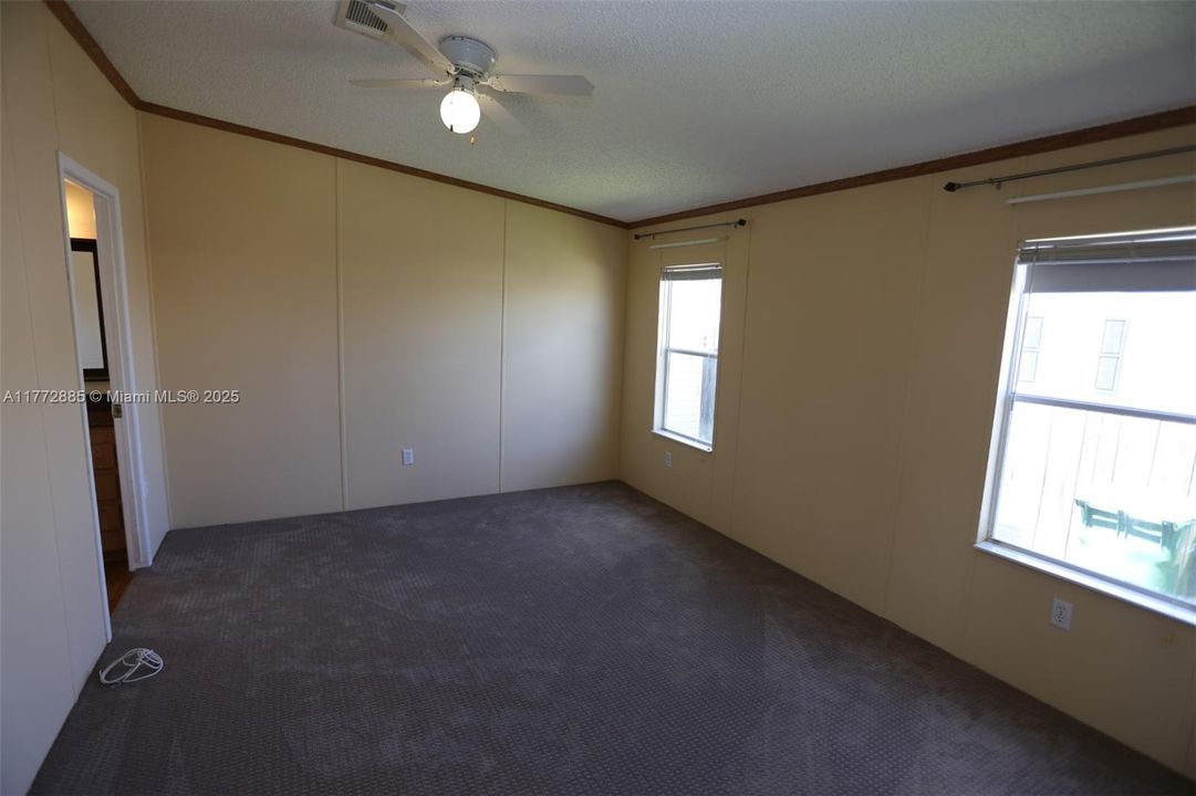 Recently Sold: $245,000 (3 beds, 2 baths, 1344 Square Feet)