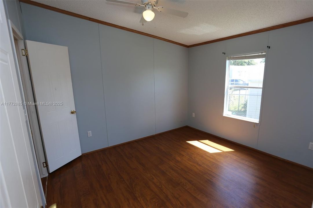 Recently Sold: $245,000 (3 beds, 2 baths, 1344 Square Feet)