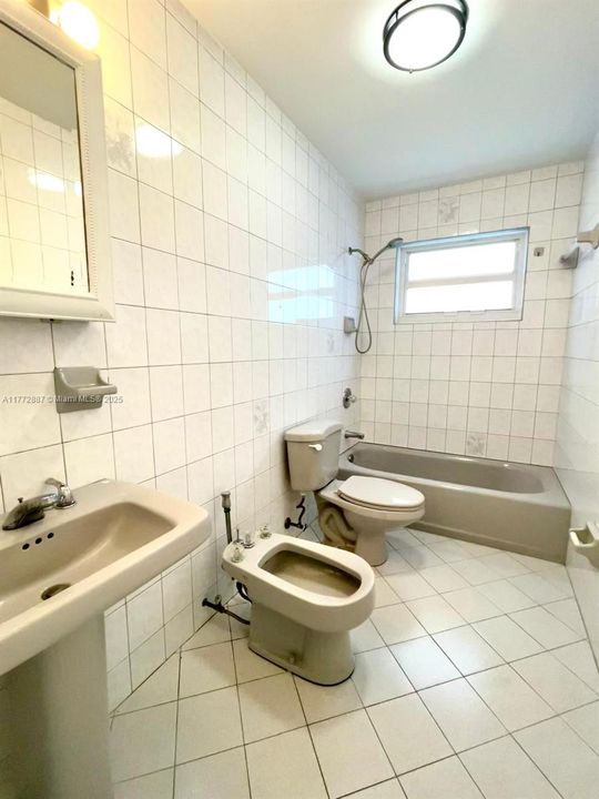 Недавно арендовано: $2,000 (1 спален, 1 ванн, 550 Квадратных фут)