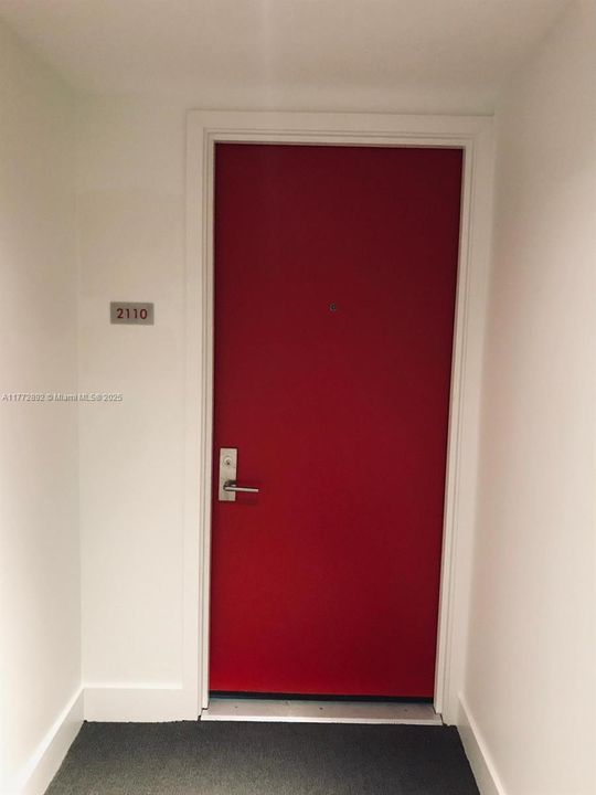 Recently Rented: $4,000 (2 beds, 2 baths, 1055 Square Feet)