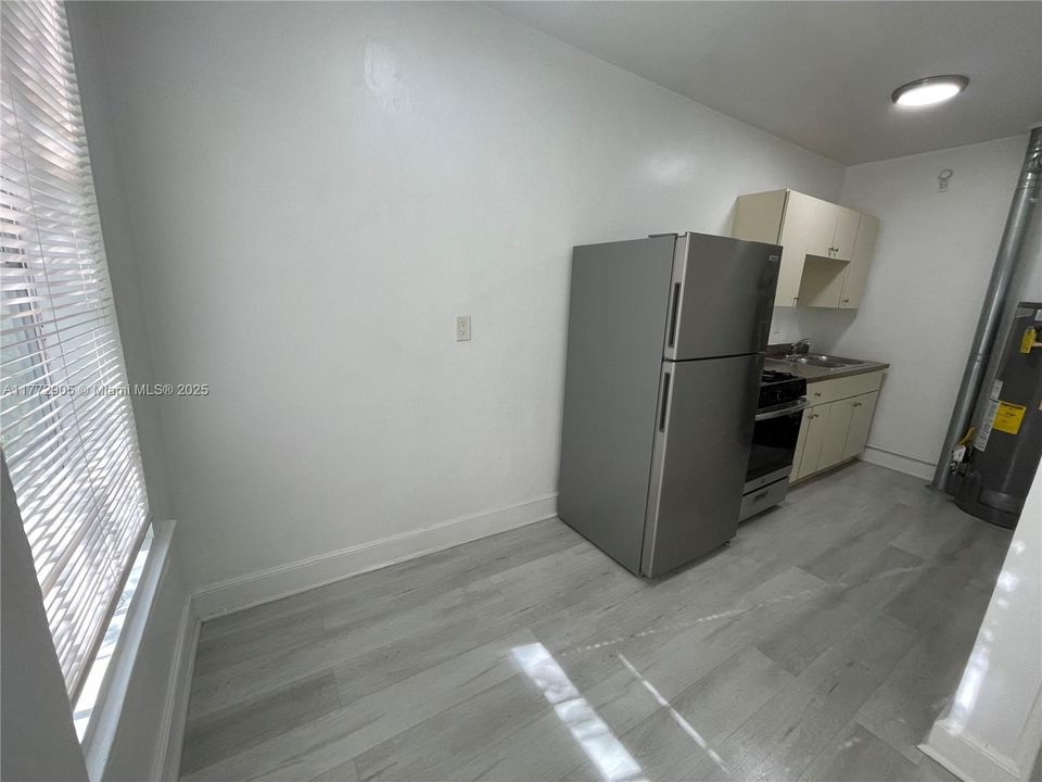 Недавно арендовано: $1,525 (0 спален, 1 ванн, 575 Квадратных фут)