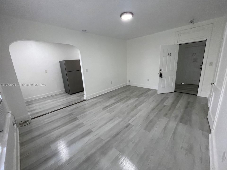 Недавно арендовано: $1,525 (0 спален, 1 ванн, 575 Квадратных фут)