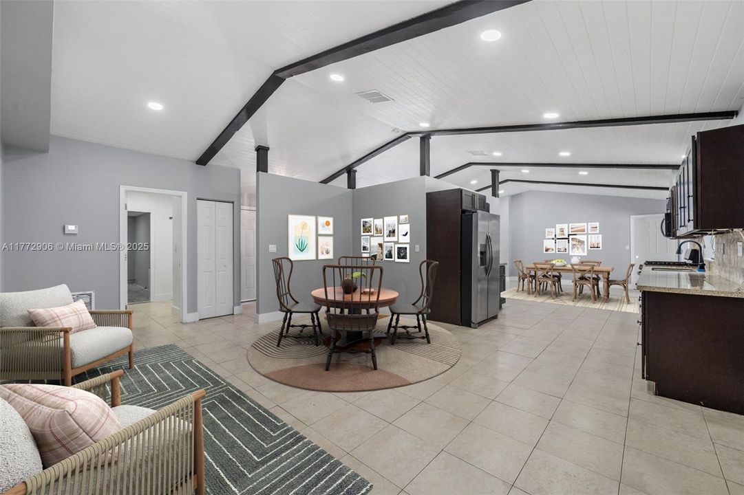 Recently Sold: $1,350,000 (5 beds, 3 baths, 1960 Square Feet)