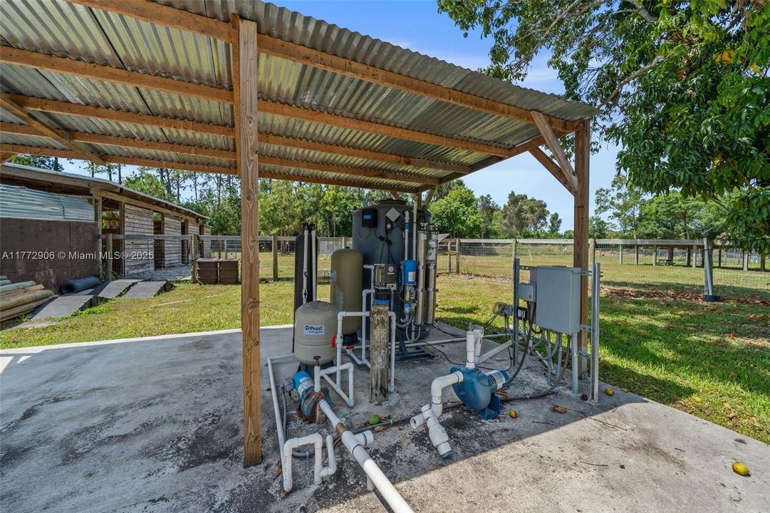 Recently Sold: $1,350,000 (5 beds, 3 baths, 1960 Square Feet)