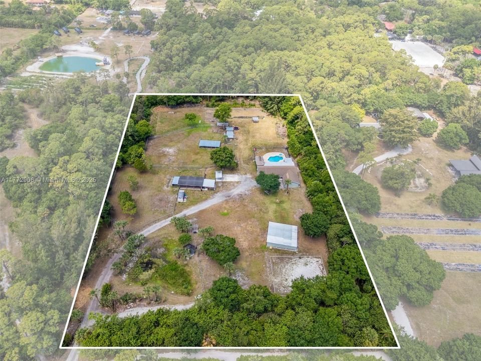 Recently Sold: $1,350,000 (5 beds, 3 baths, 1960 Square Feet)