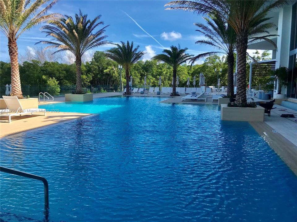 На продажу: $520,000 (1 спален, 2 ванн, 937 Квадратных фут)