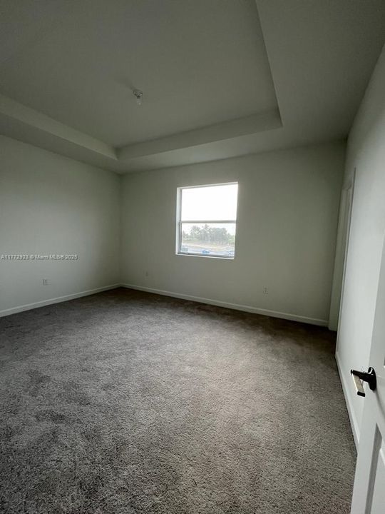 Recently Rented: $2,590 (3 beds, 2 baths, 1612 Square Feet)