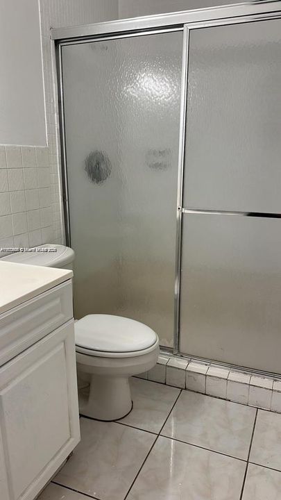 Недавно продано: $190,000 (2 спален, 2 ванн, 950 Квадратных фут)