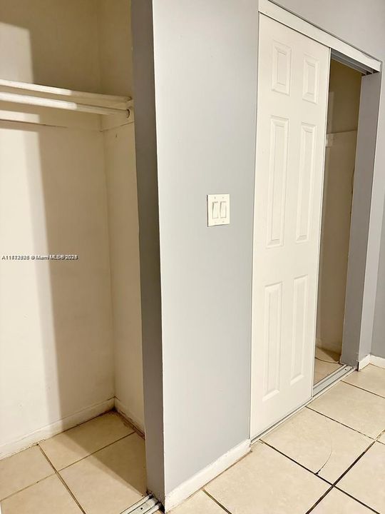 Недавно продано: $190,000 (2 спален, 2 ванн, 950 Квадратных фут)