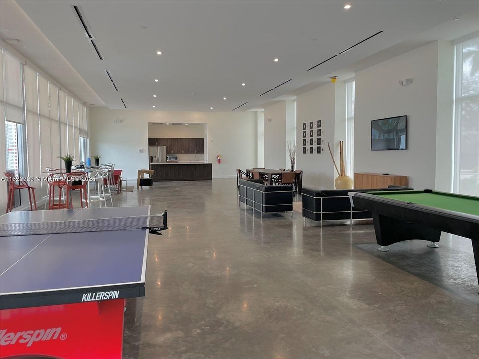 Недавно арендовано: $3,650 (3 спален, 3 ванн, 1801 Квадратных фут)