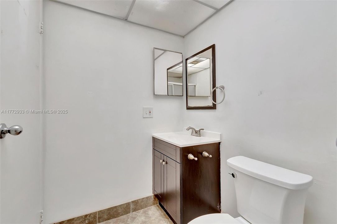 Vendido Recientemente: $54,000 (1 camas, 1 baños, 720 Pies cuadrados)