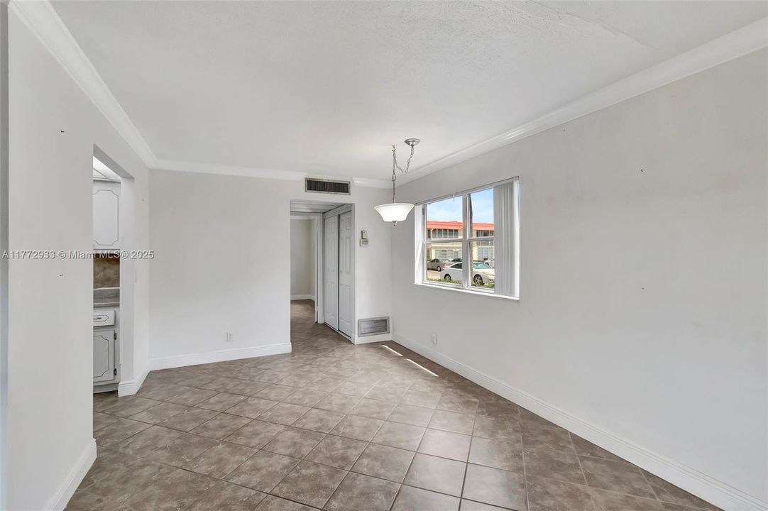 Vendido Recientemente: $54,000 (1 camas, 1 baños, 720 Pies cuadrados)