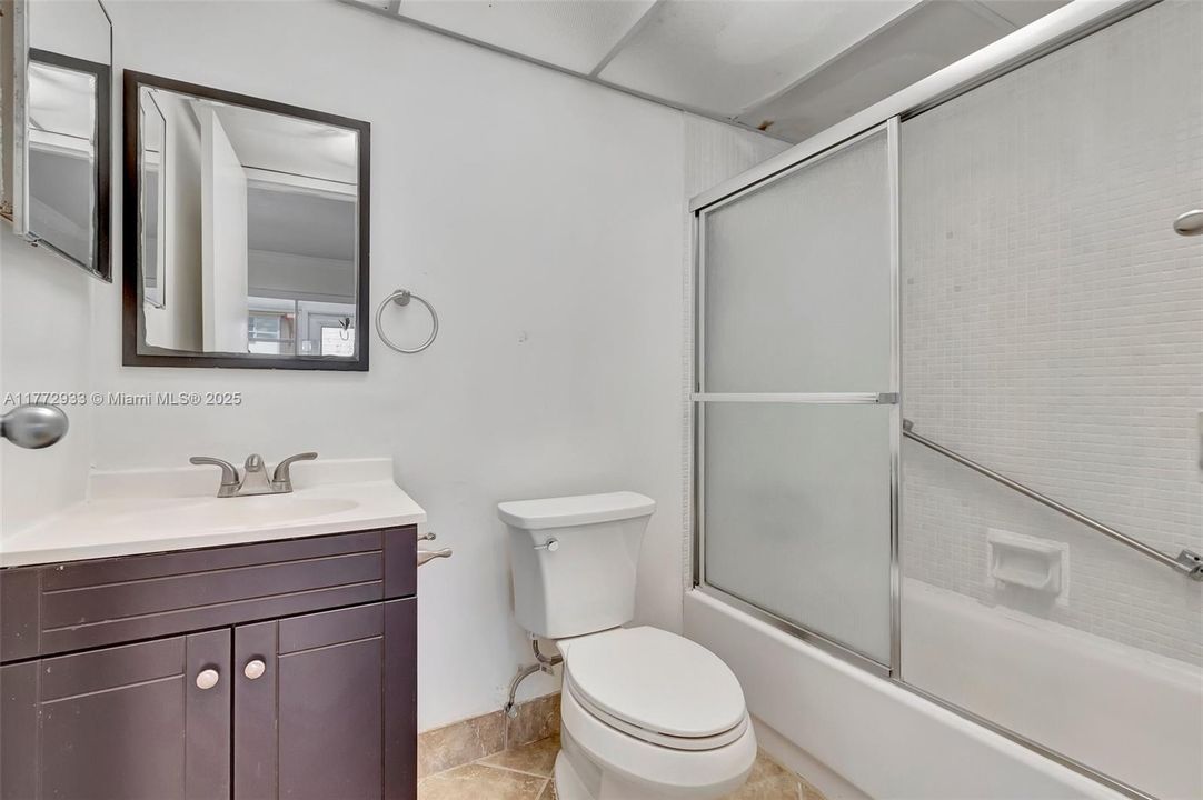 Vendido Recientemente: $54,000 (1 camas, 1 baños, 720 Pies cuadrados)