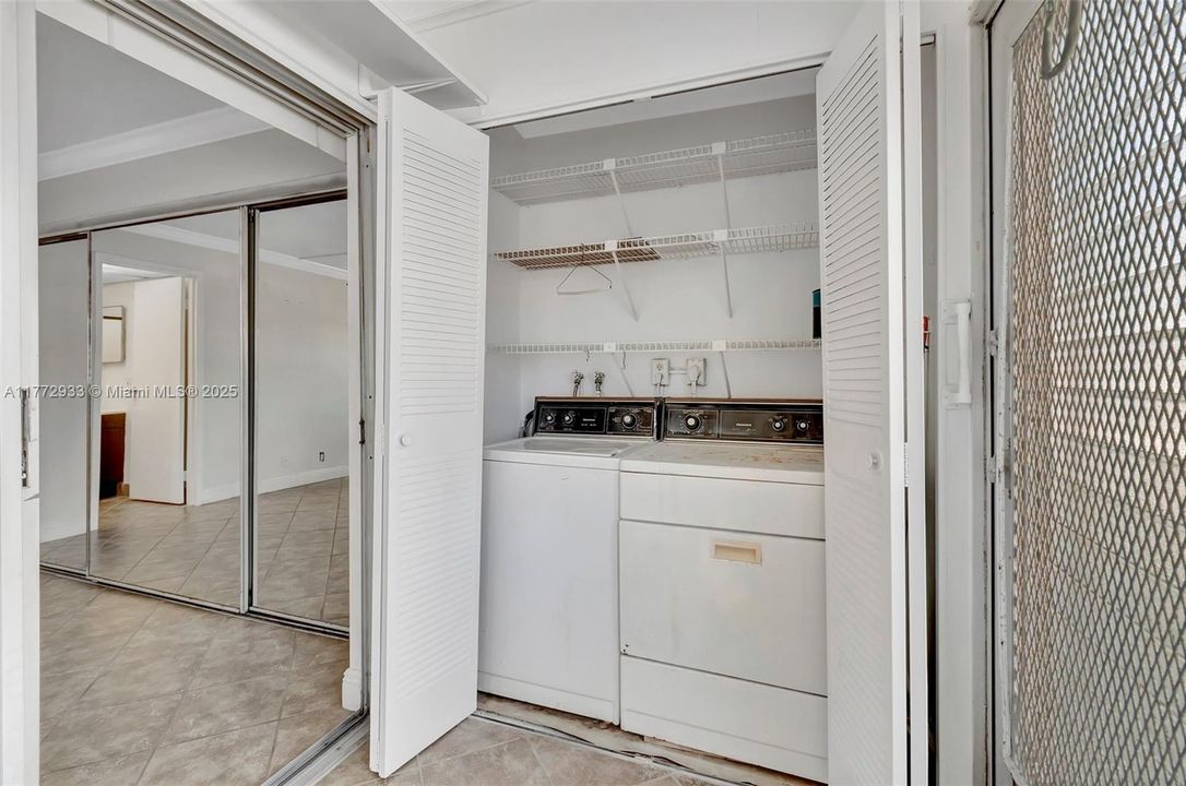 Vendido Recientemente: $54,000 (1 camas, 1 baños, 720 Pies cuadrados)