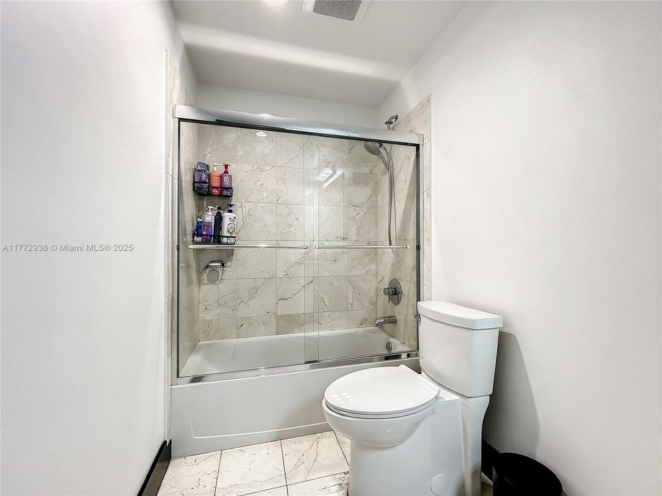 Recently Sold: $877,000 (3 beds, 2 baths, 2503 Square Feet)