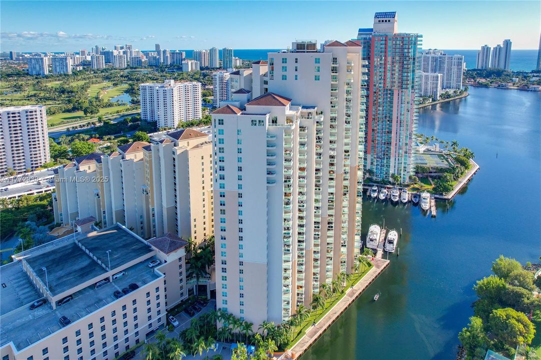 Recently Sold: $877,000 (3 beds, 2 baths, 2503 Square Feet)