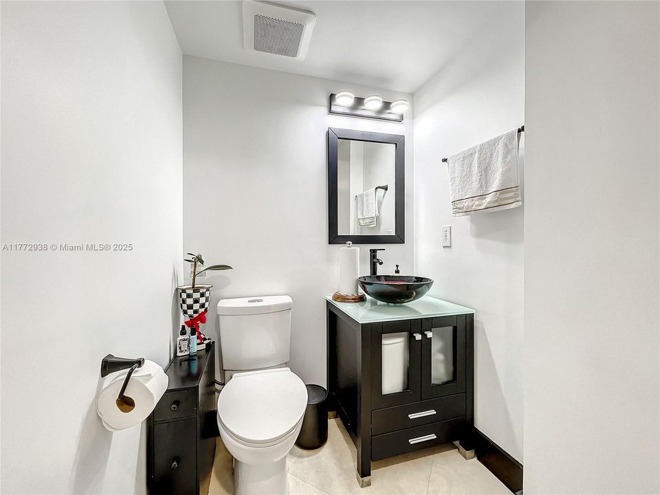 Recently Sold: $877,000 (3 beds, 2 baths, 2503 Square Feet)