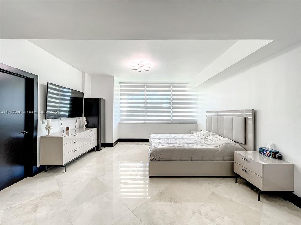 Recently Sold: $877,000 (3 beds, 2 baths, 2503 Square Feet)