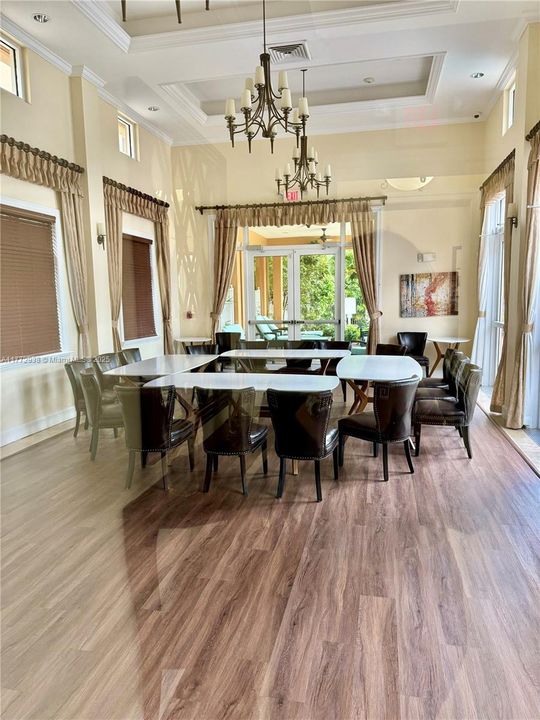 Recently Sold: $877,000 (3 beds, 2 baths, 2503 Square Feet)