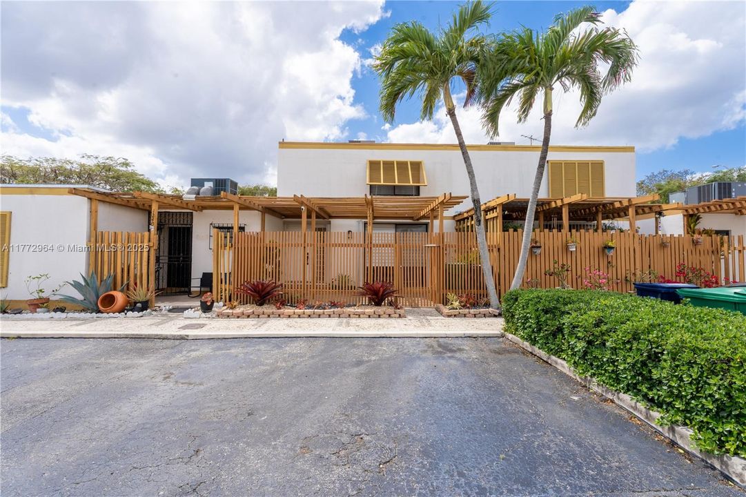 Recently Sold: $539,000 (3 beds, 2 baths, 1754 Square Feet)